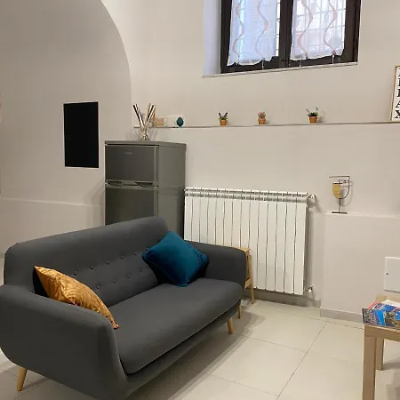 Cozy Near Cathedral 公寓 *